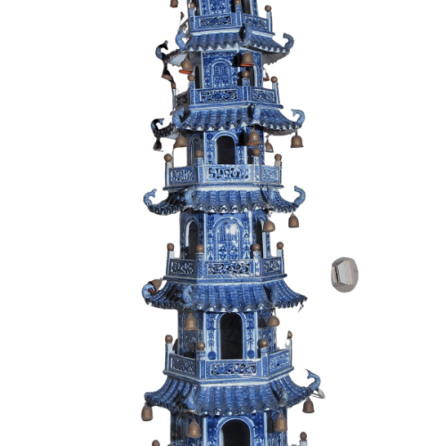 PAGODA IN PORCELLANA - DINASTIA QING FINE SEC. XVIII